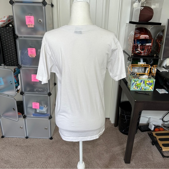 Fruit of the Loom Vintage LOVE Classic Bunny Graphic White T-Shirt Size Medium - Picture 4 of 12